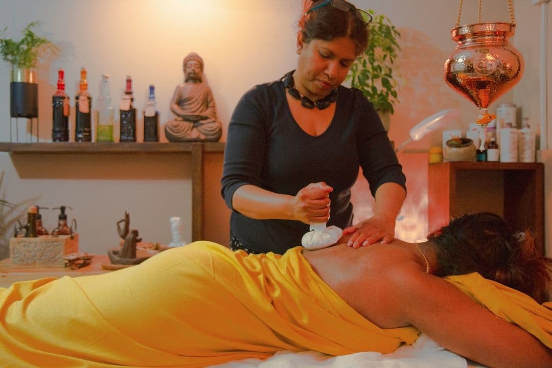Aura Therapy Research Review: Understanding the Evidence for Energetic Healing — holistic health