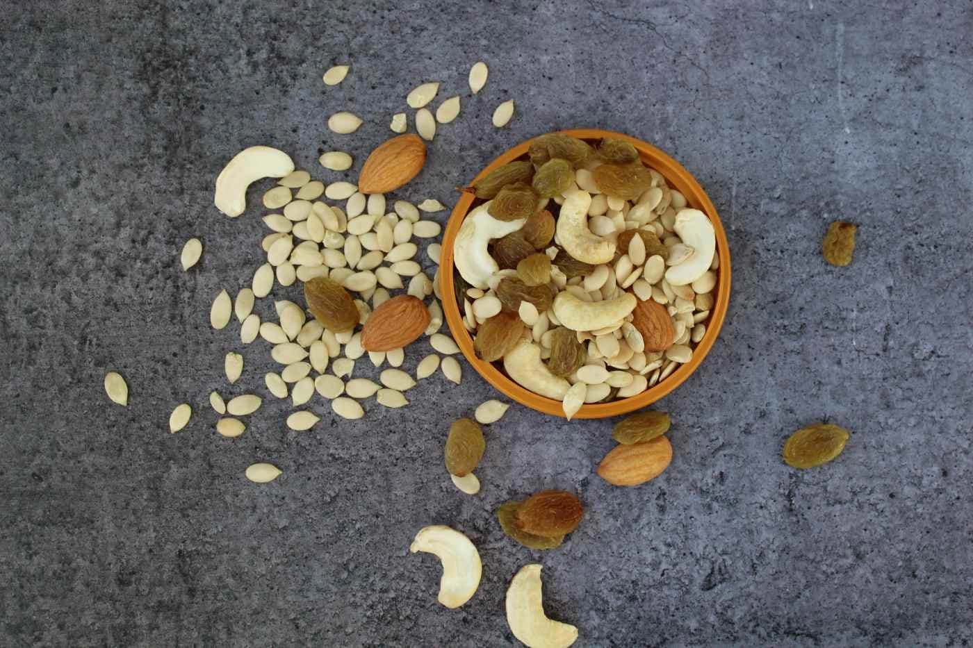 Pumpkin seeds, nuts and other zinc-rich foods