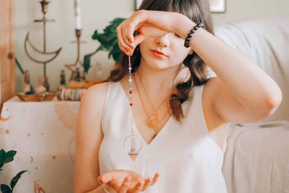 Pendulum Healing — Metaphysical health practice