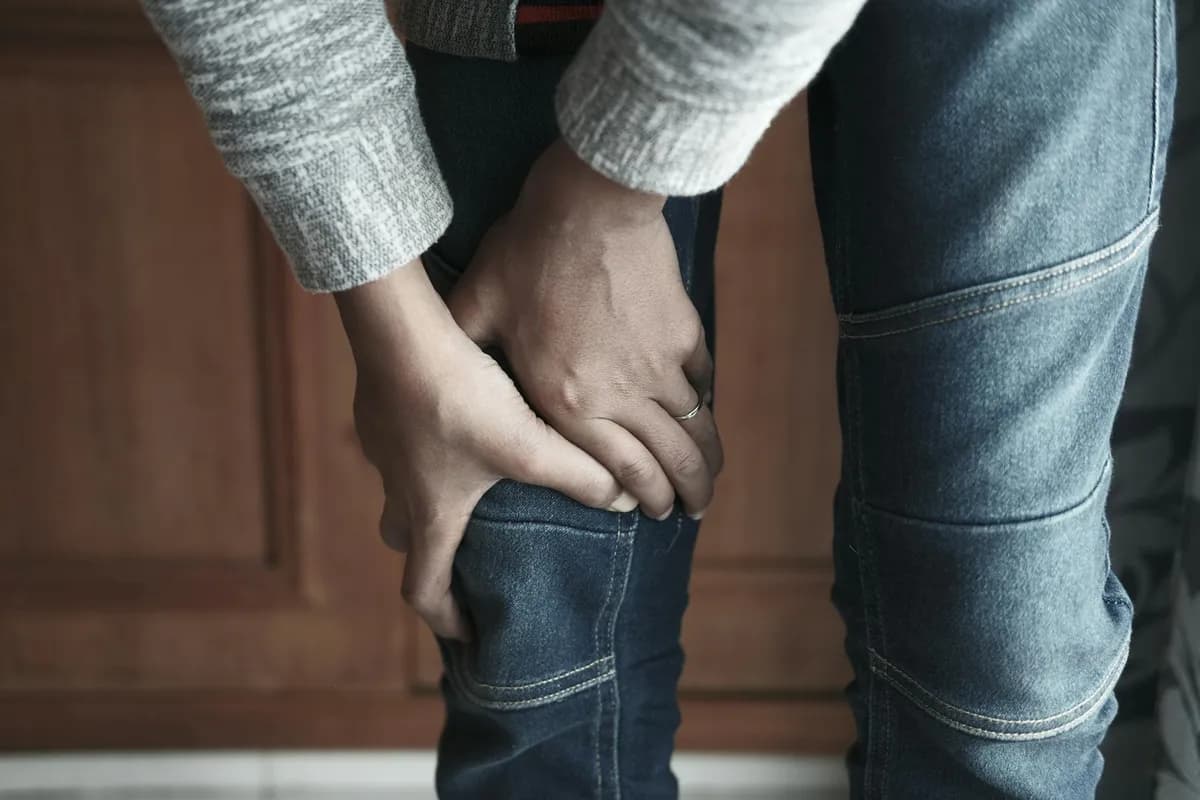 Knee Pain with Movement — health symptom